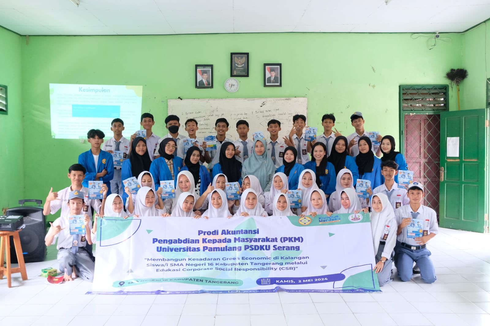 PKM Mahasiswa Program Studi Akuntansi Universitas Pamulang PSDKU Serang bertemakan Pentingnya Corporate Sosial Responsibility(CSR) terhadap Green Economic di SMA Negeri 16 Kabupaten Tangerang