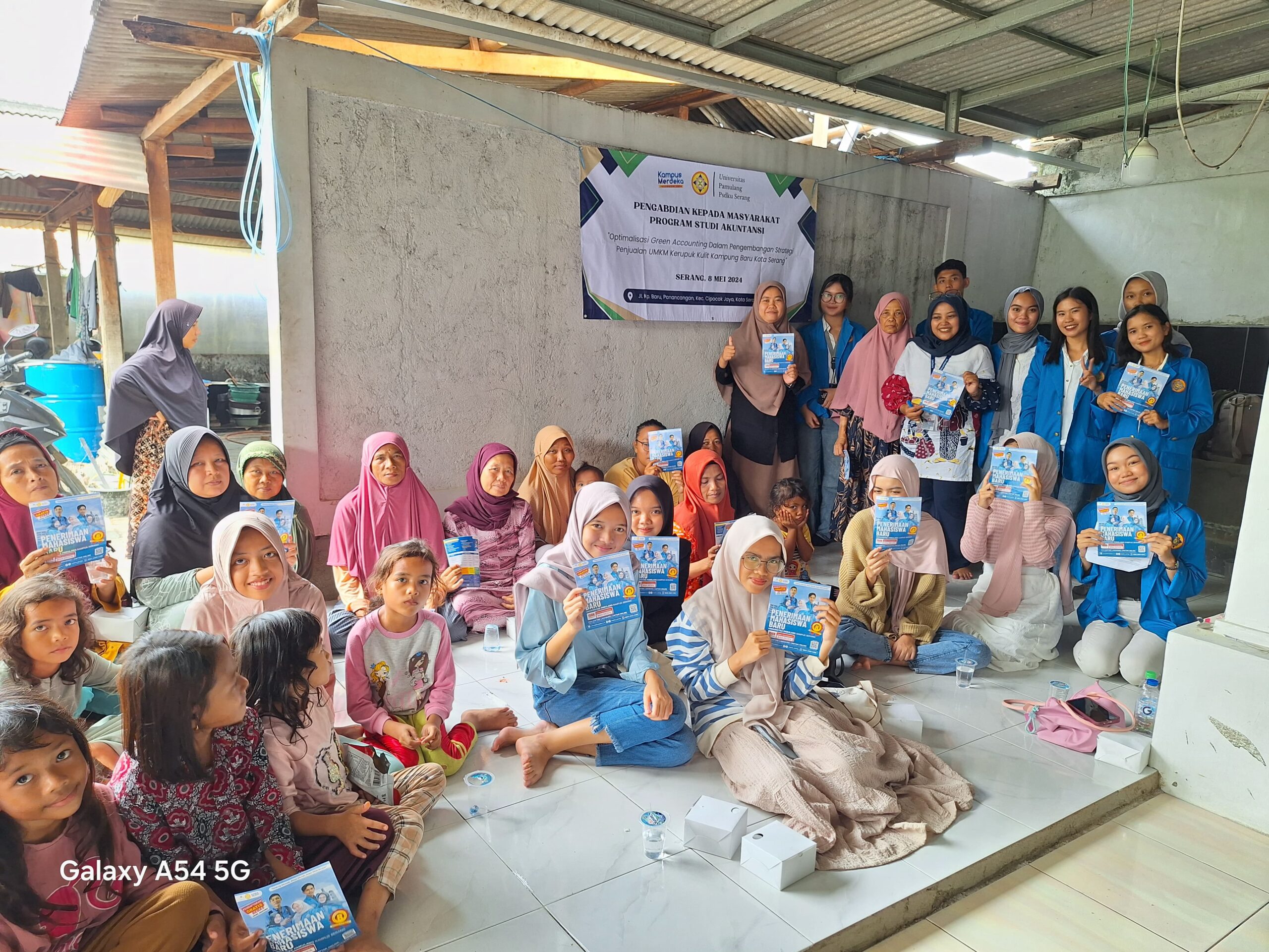 Universitas Pamulang PSDKU Serang Laksanakan Tri Dharma di Umkm Kerupuk Kulit.